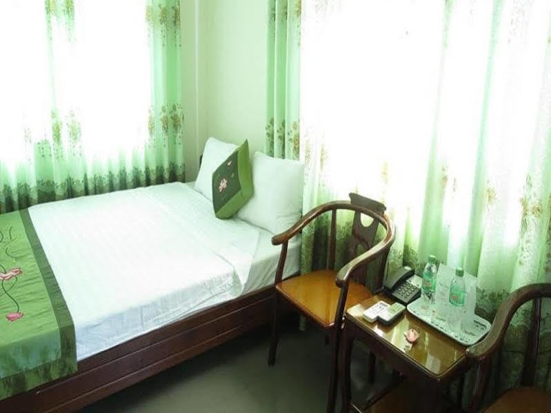 Nam Long Hotel Dong Hoi Extérieur photo