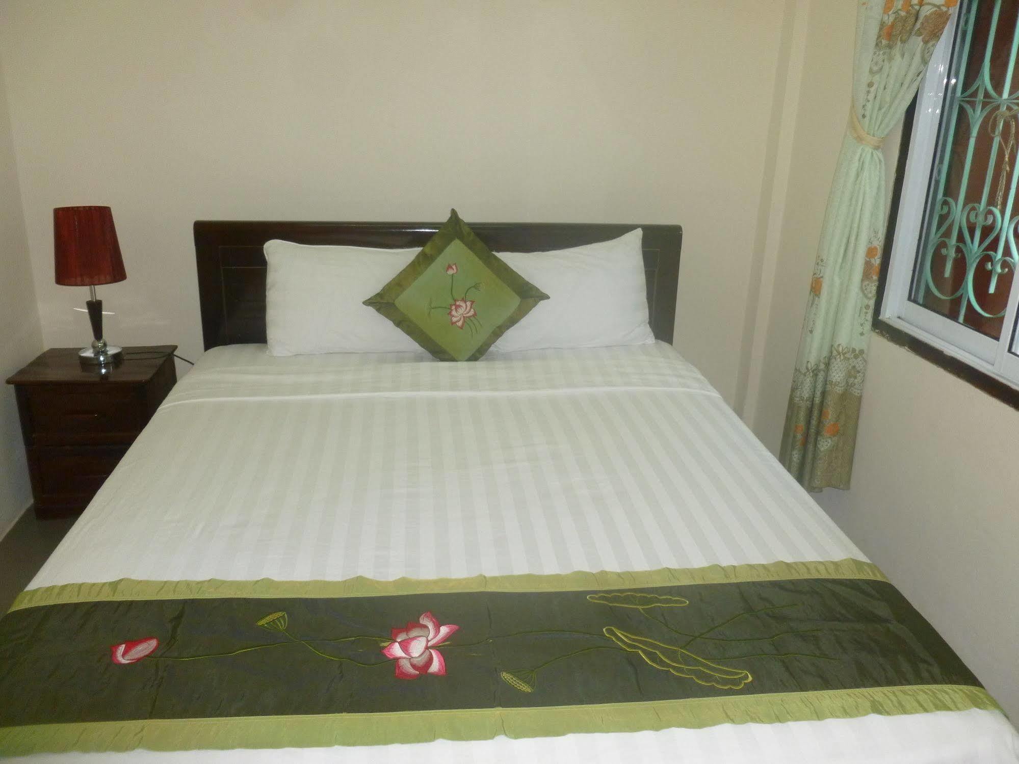 Nam Long Hotel Dong Hoi Extérieur photo