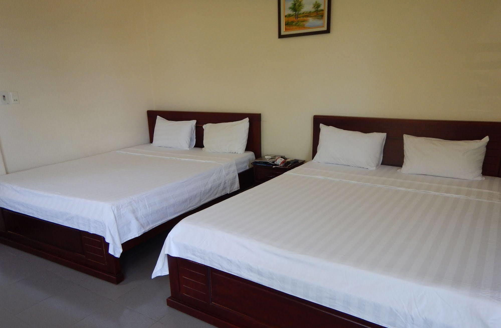 Nam Long Hotel Dong Hoi Extérieur photo