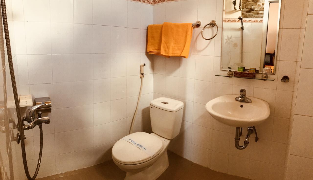 Nam Long Hotel Dong Hoi Extérieur photo